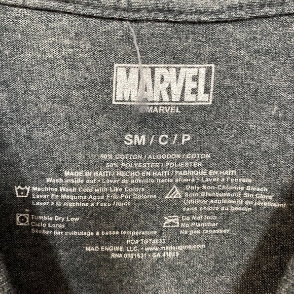 Marvel Comic Periodic Table Super Hero Tshirt Size Small - Picture 4 of 4
